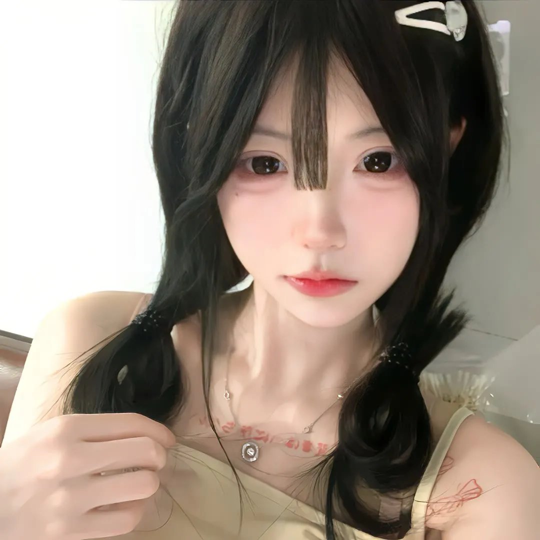 阳光灿烂的女人